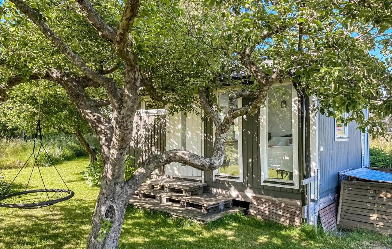 1 Bedroom Nice Home In Varberg Bagian luar foto